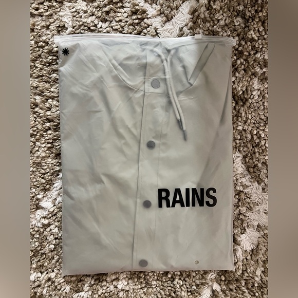 NWT Rains Unisex Rain Coat - Picture 4 of 14